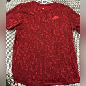 Nike Red Short Sleeve Tee with Subtle Pattern